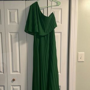 One-Shoulder Green Pleated Maxi Dress